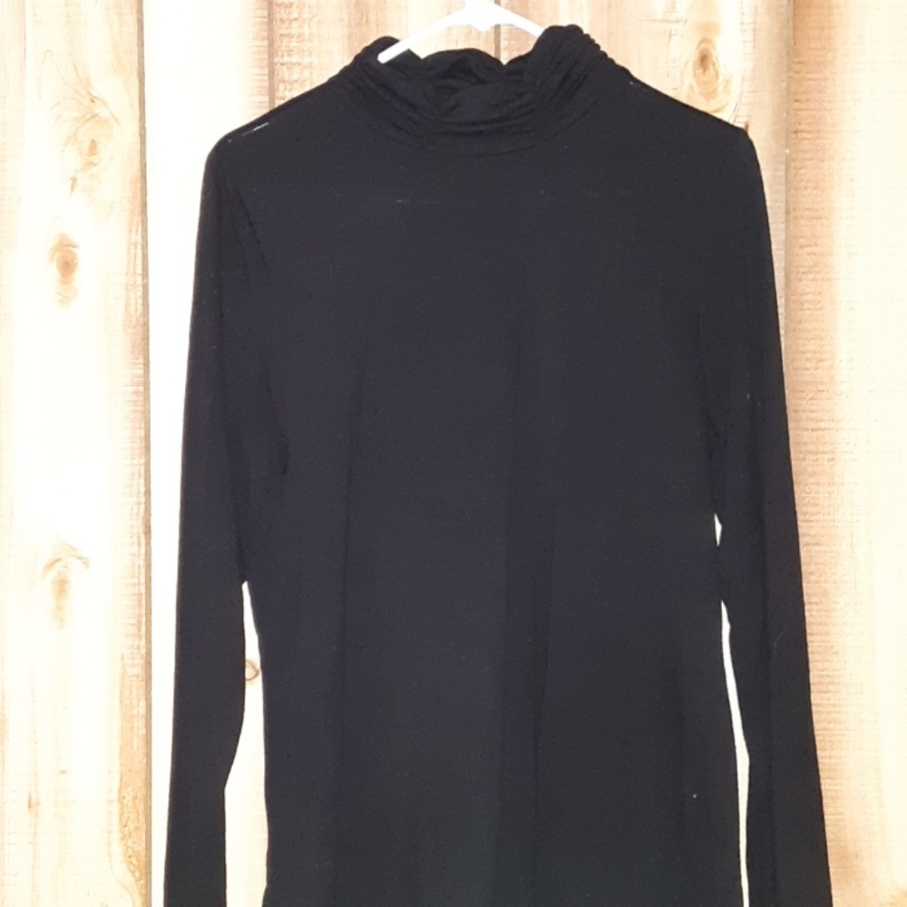Long sleeve dressy top